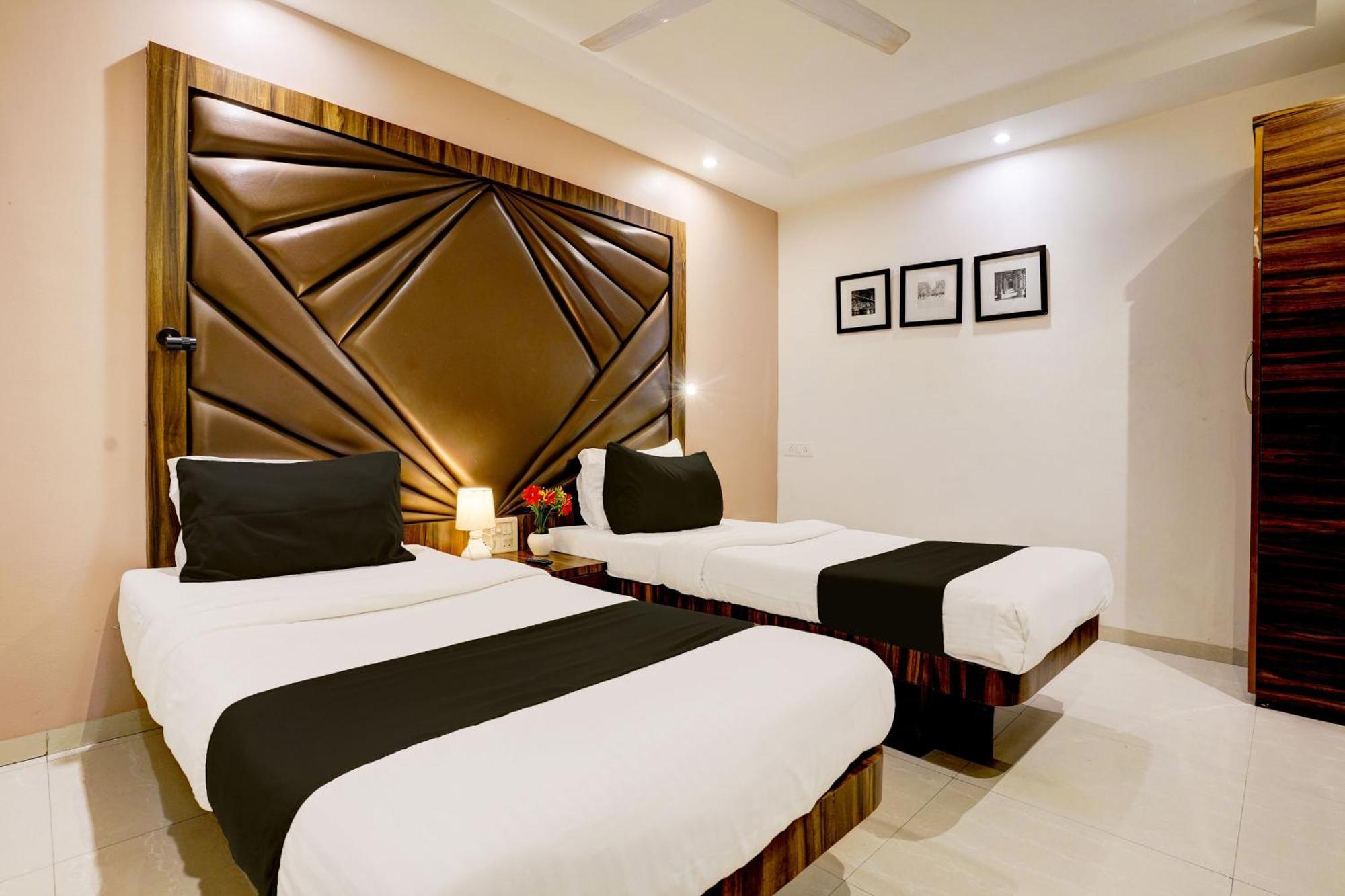 โอโย 22683 โฮเต็ล พาร์ค พาเลซ Hotel มุมไบ ภายนอก รูปภาพ