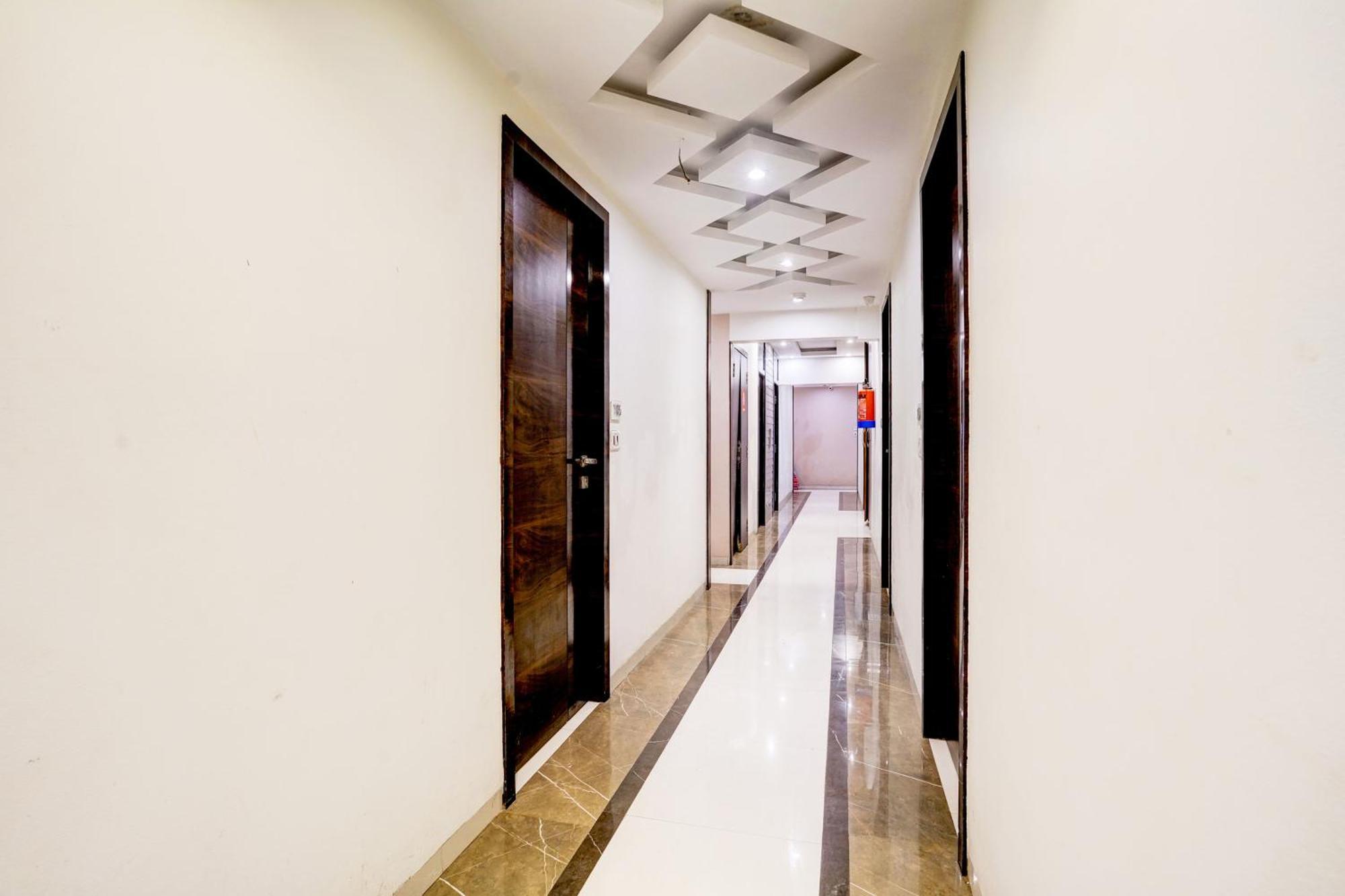 โอโย 22683 โฮเต็ล พาร์ค พาเลซ Hotel มุมไบ ภายนอก รูปภาพ