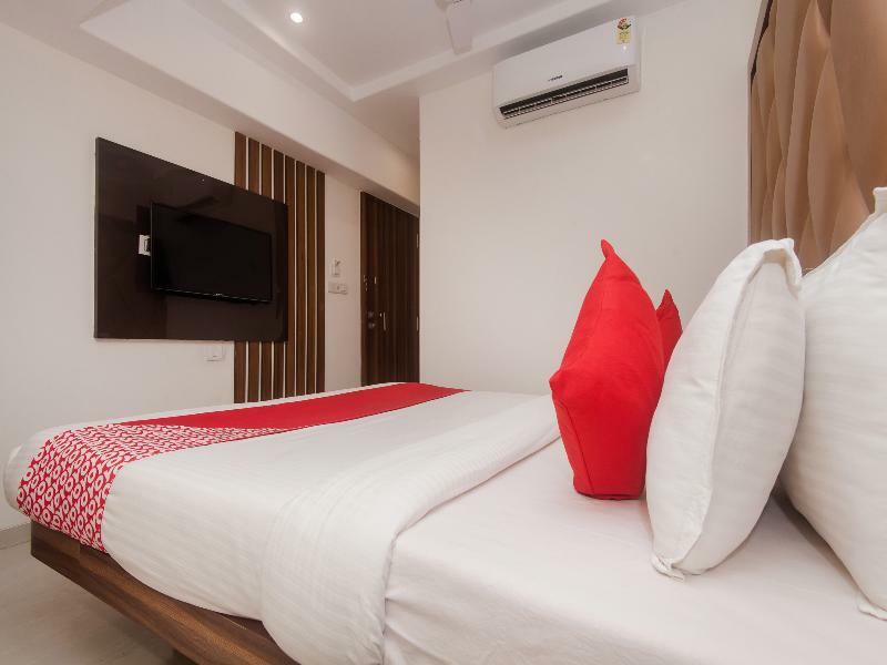 โอโย 22683 โฮเต็ล พาร์ค พาเลซ Hotel มุมไบ ภายนอก รูปภาพ