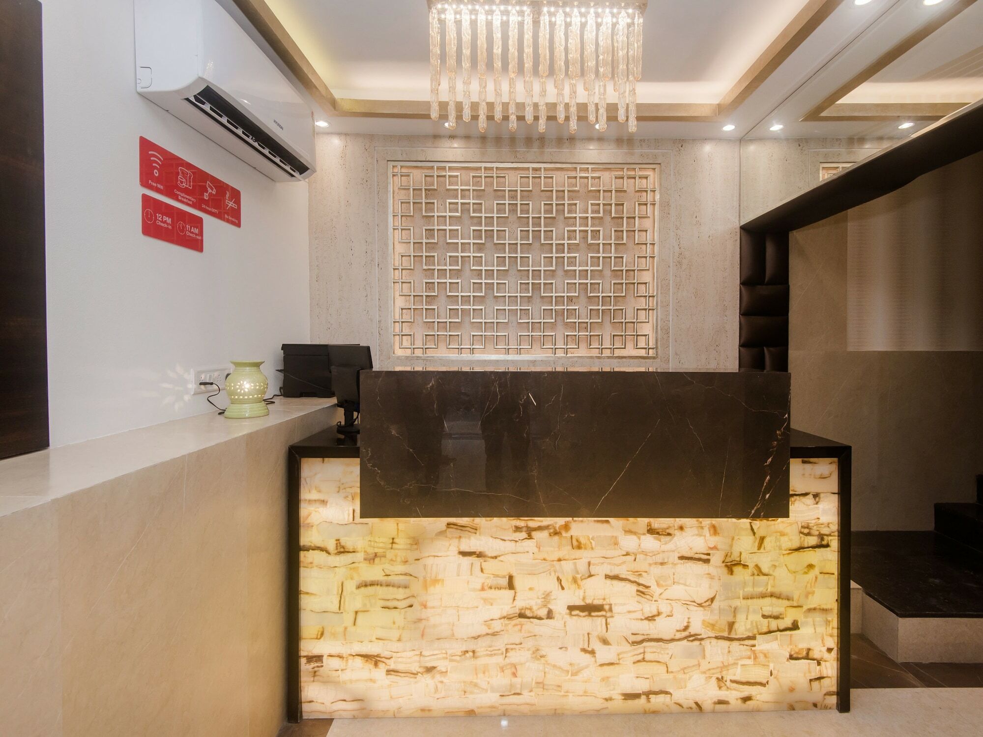 โอโย 22683 โฮเต็ล พาร์ค พาเลซ Hotel มุมไบ ภายนอก รูปภาพ